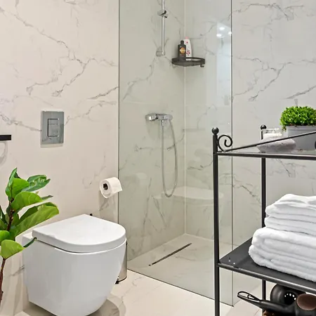 Win Herastrau Joy Бухарест