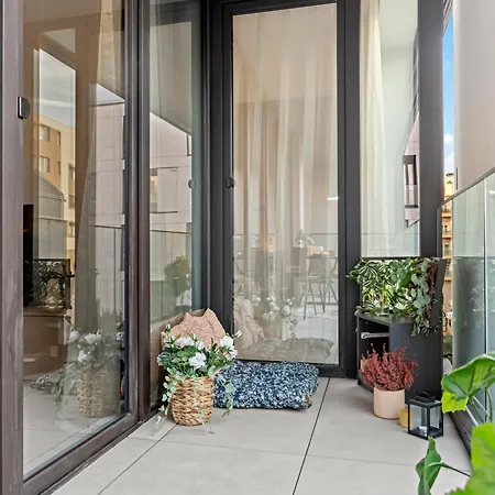 Win Herastrau Joy Бухарест